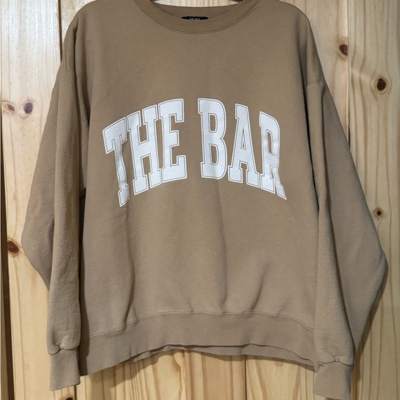 The Bar Tops - THE BAR Oversized Tan Crewneck Sweatshirt. Size Large. Like New!